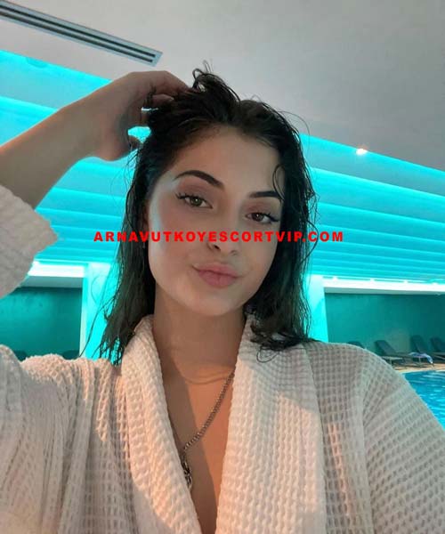 Arnavutköy Escort Bayan Melisa İle Büyülü Gecelere Yelken Açın